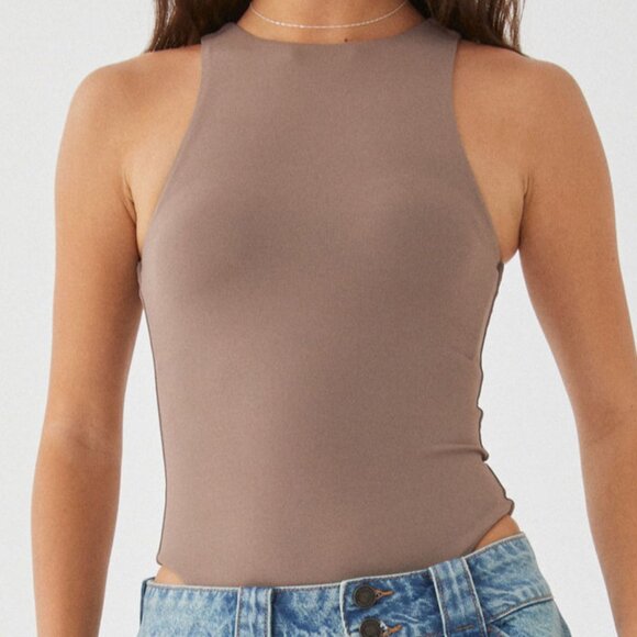 NWT luxe green julia bodysuit from supre - Picture 6 of 7